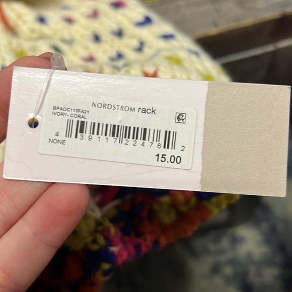 Nordstrom rack BP ivory-coral beanie/snow cap with pom-Pom - Picture 4 of 4